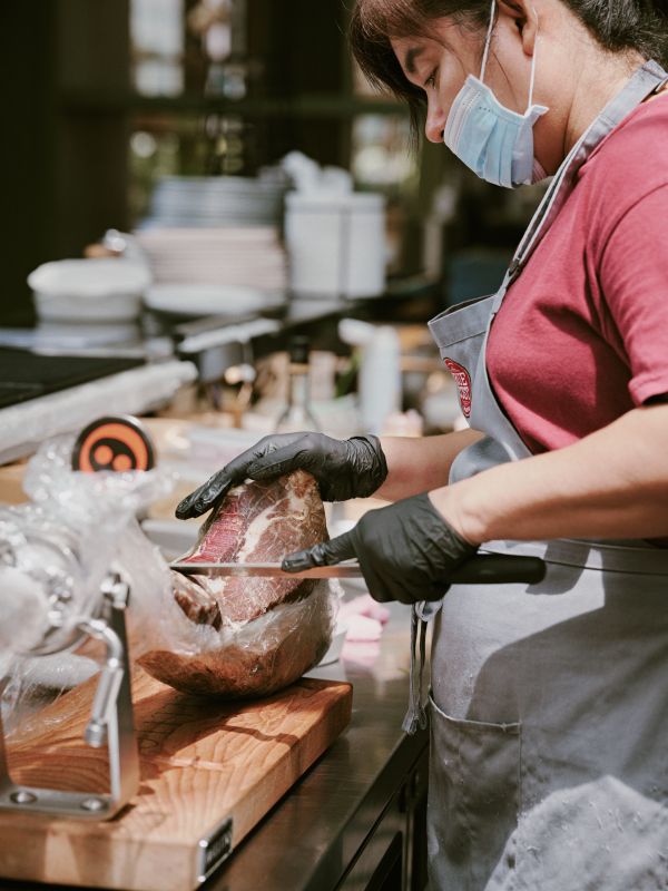 Trancheuse industrielle : coupes parfaites pour l'alimentaire